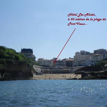 Les Alizes מלון 2*